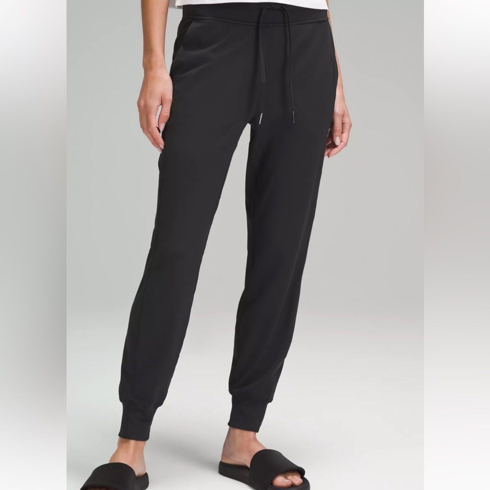 Lululemon joggers